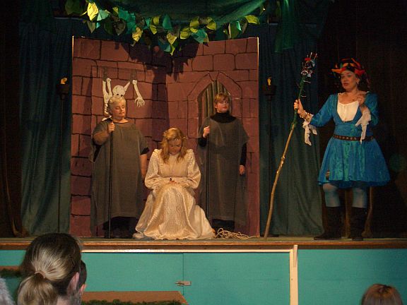 Carmyllie Panto Photo 5